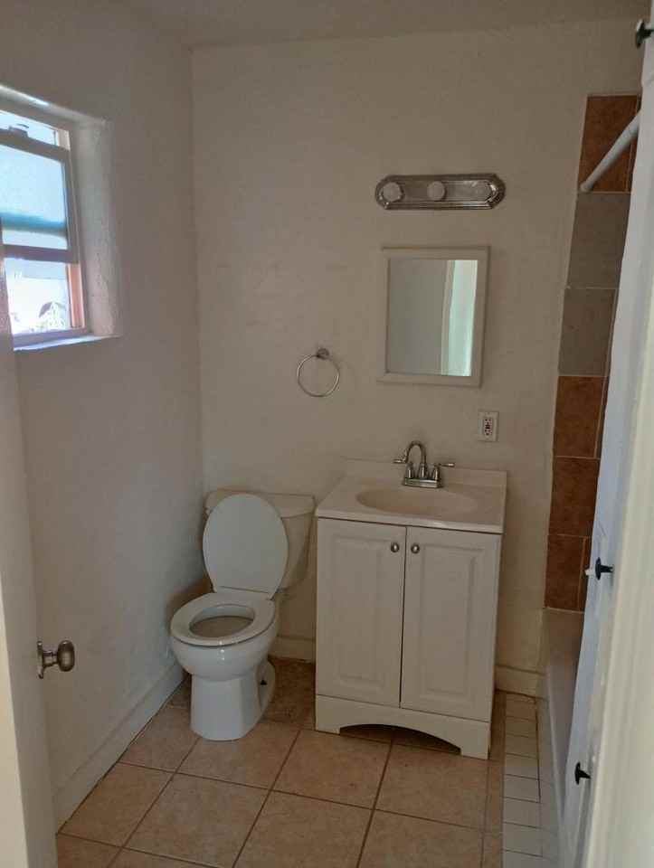 408 N Stuart Blvd #C - Photo 6 of 12