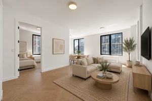 featured image of 104 Fleet Pl #4L
