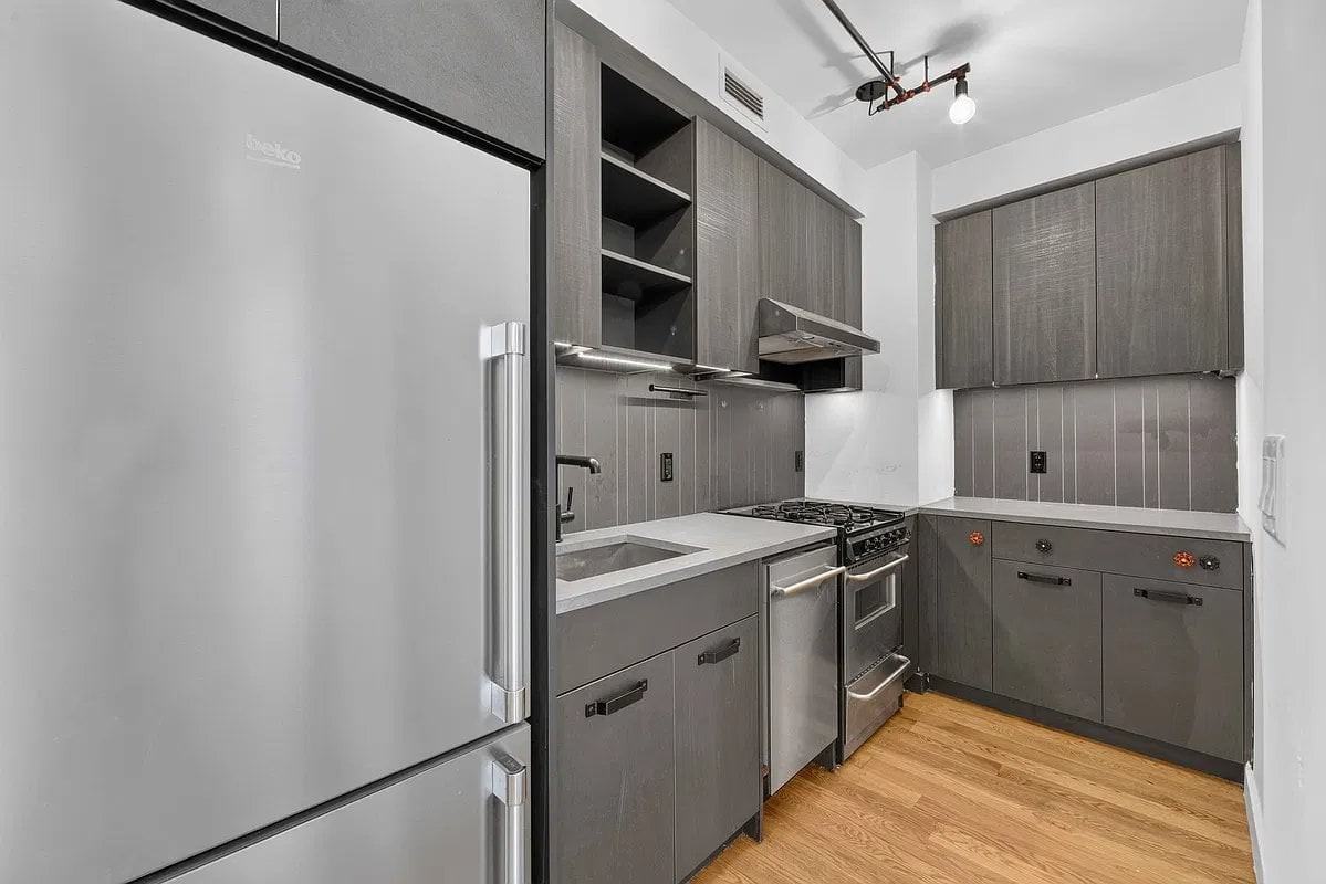 123 Melrose St #603 - Photo 4 of 9