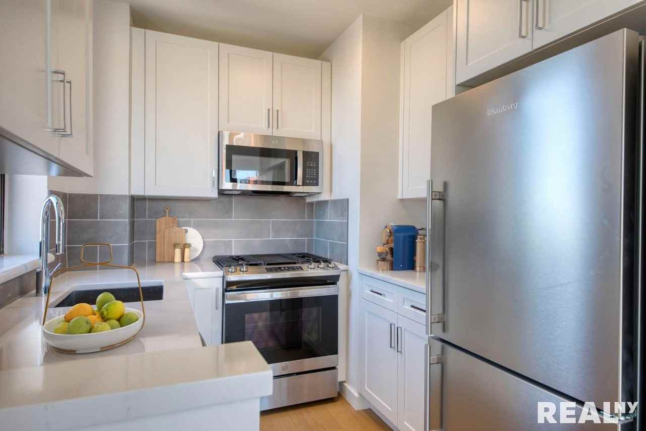 E 94th St #16A - Photo 3 of 3