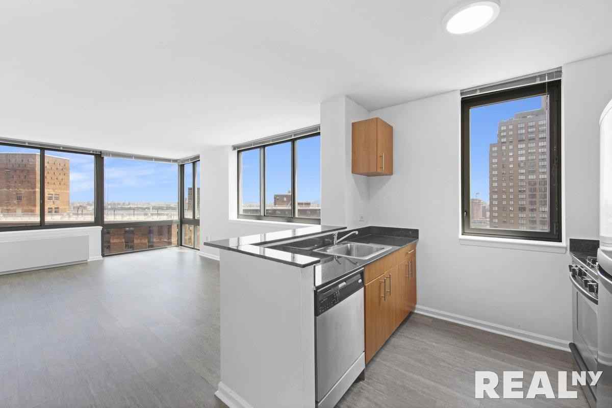 E 92nd St #33B - Photo 2 of 3