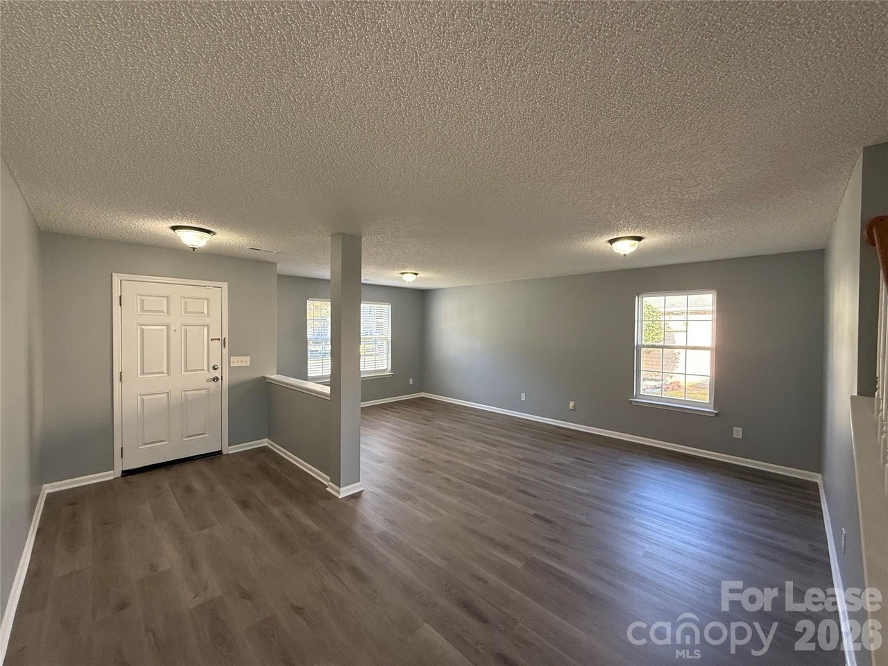 3107 Hunters Trail Dr - Photo 3 of 23