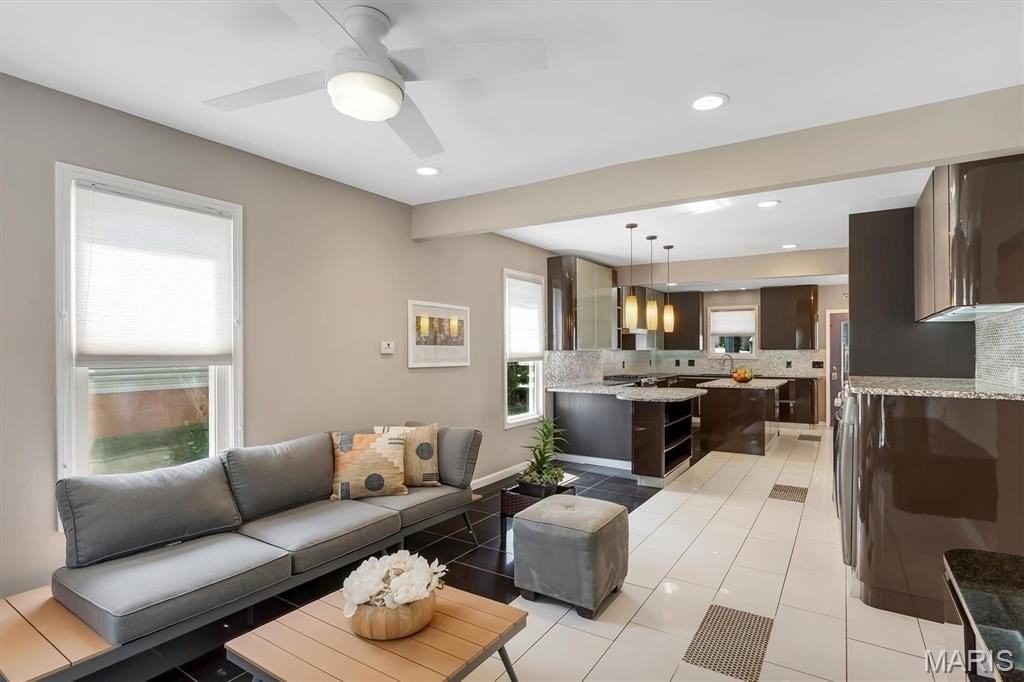 2829 Brazeau Ave - Photo 7 of 49