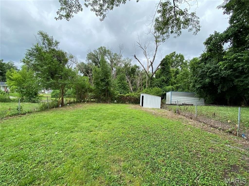 3816 N Hanley Rd - Photo 3 of 7