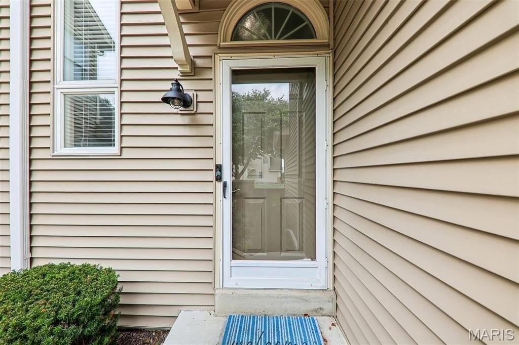 16180 Lea Oak Ct - Photo 5 of 33