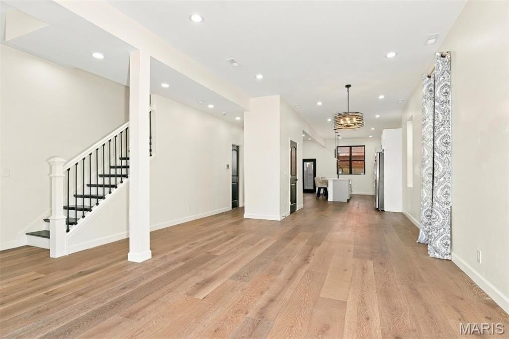 4205 Norfolk Ave - Photo 4 of 15