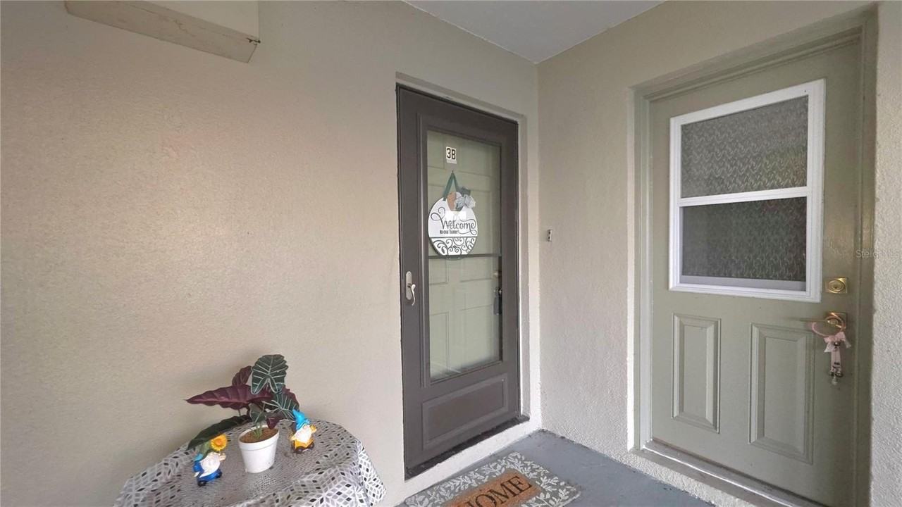 689 Lake Howard Dr Nw #3B - Photo 2 of 25