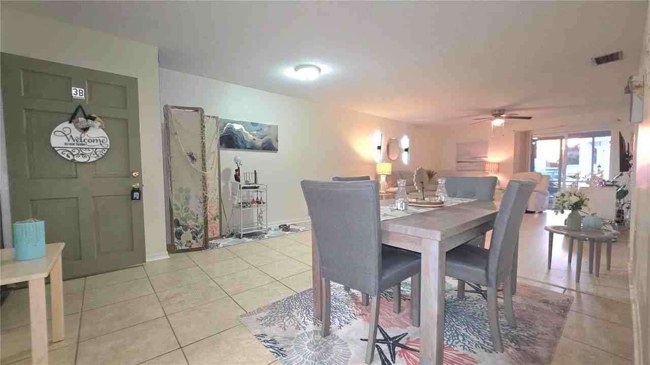 689 Lake Howard Dr Nw #3B - Photo 3 of 25