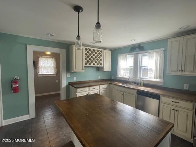 20 Colfax St - Photo 4 of 15