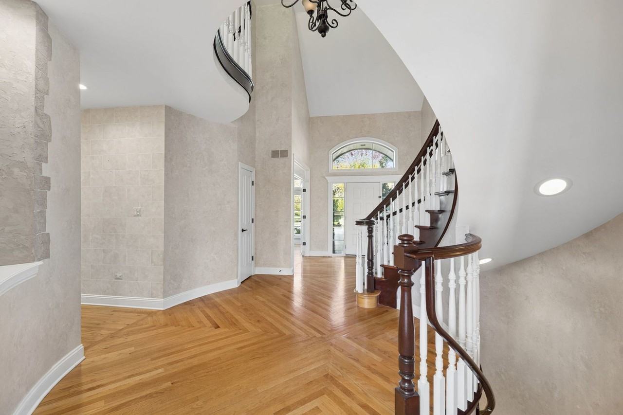 3516 White Eagle Dr - Photo 3 of 46