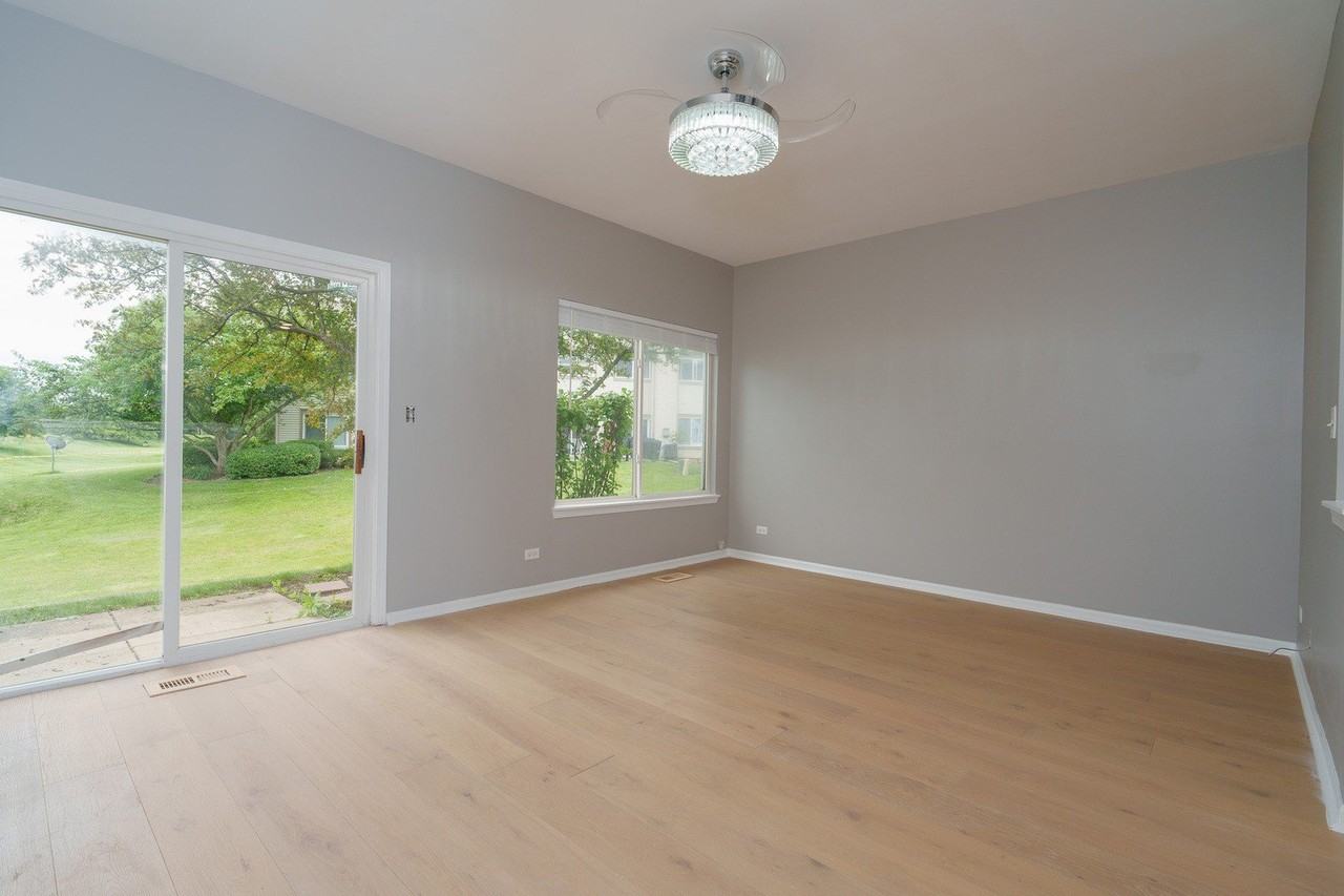 1039 Woodview Ct #1039 - Photo 2 of 18