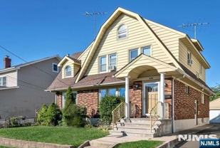 124 Buena Vista Ave #1 - Photo 1 of 1