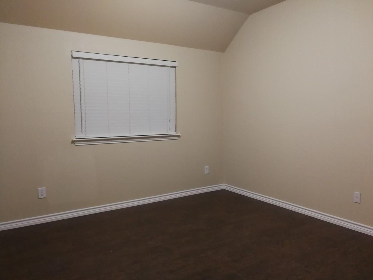 4312 Cannock Dr - Photo 7 of 22