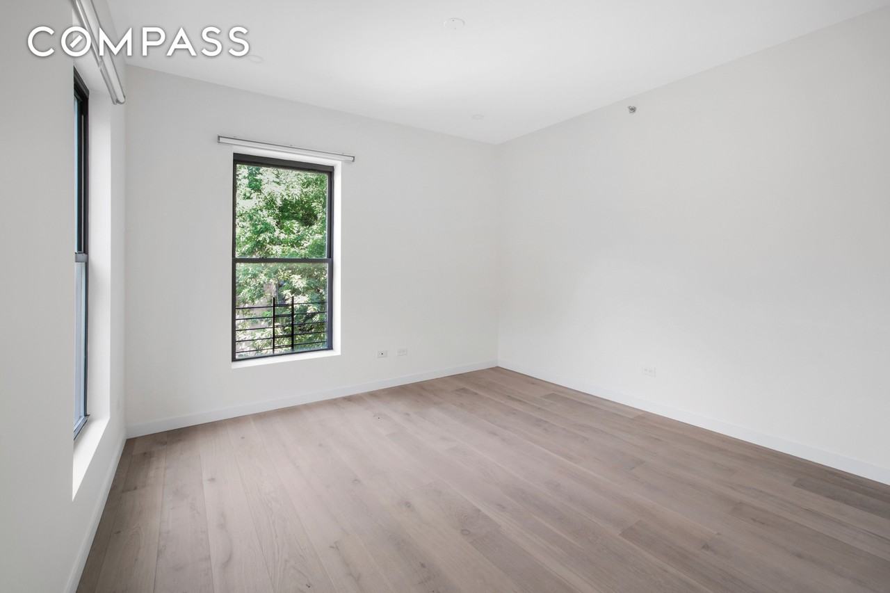 94 6th Ave #3R - Photo 5 of 11