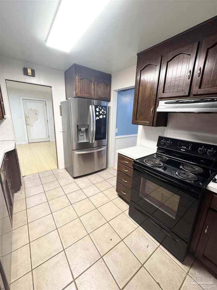 4 Bertram St - Photo 6 of 14