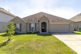7015 Silverlake Dr - Photo 1 of 1