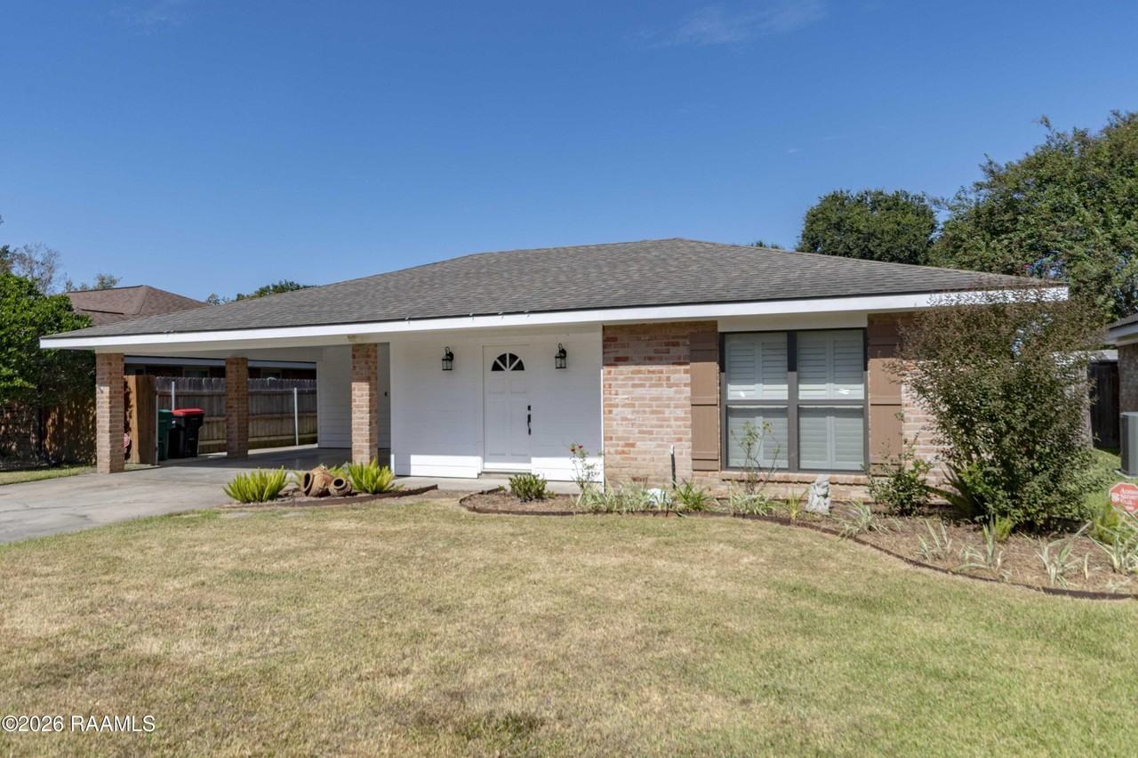203 Open Meadows Dr - Photo 2 of 37