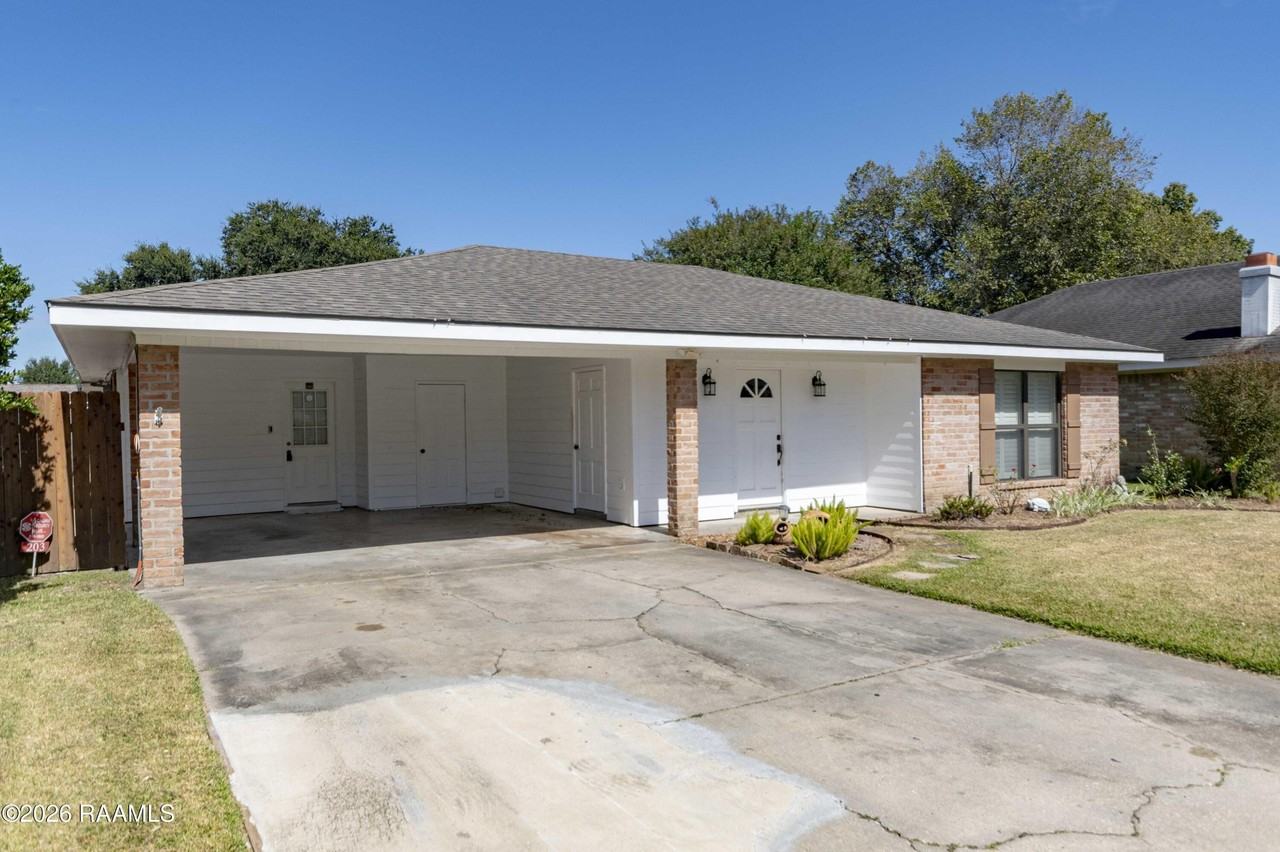203 Open Meadows Dr - Photo 3 of 37