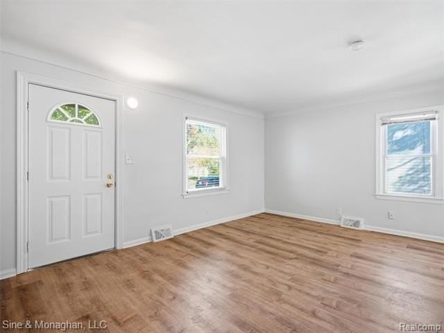 1706 Dallas Ave - Photo 2 of 18