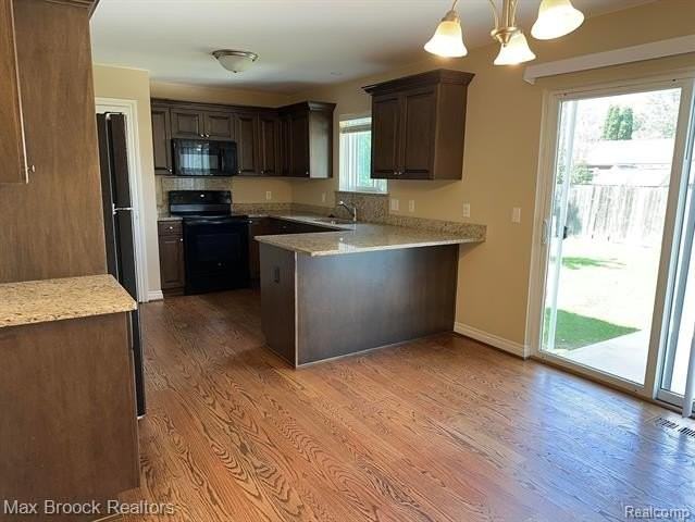 1049 Birchwood Dr - Photo 5 of 17