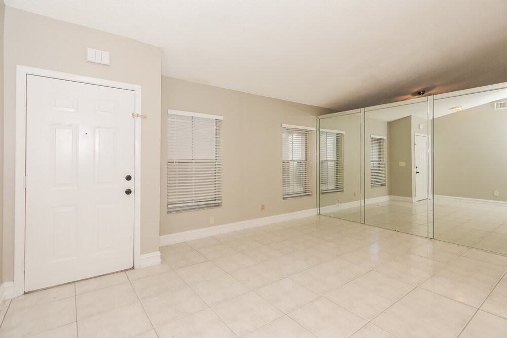 2130 Nw 190th Ave - Photo 4 of 16