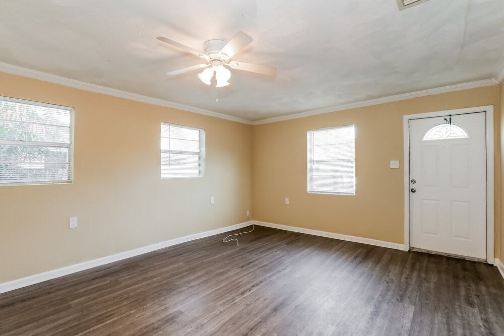 1800 Sw 99th Ter - Photo 7 of 25
