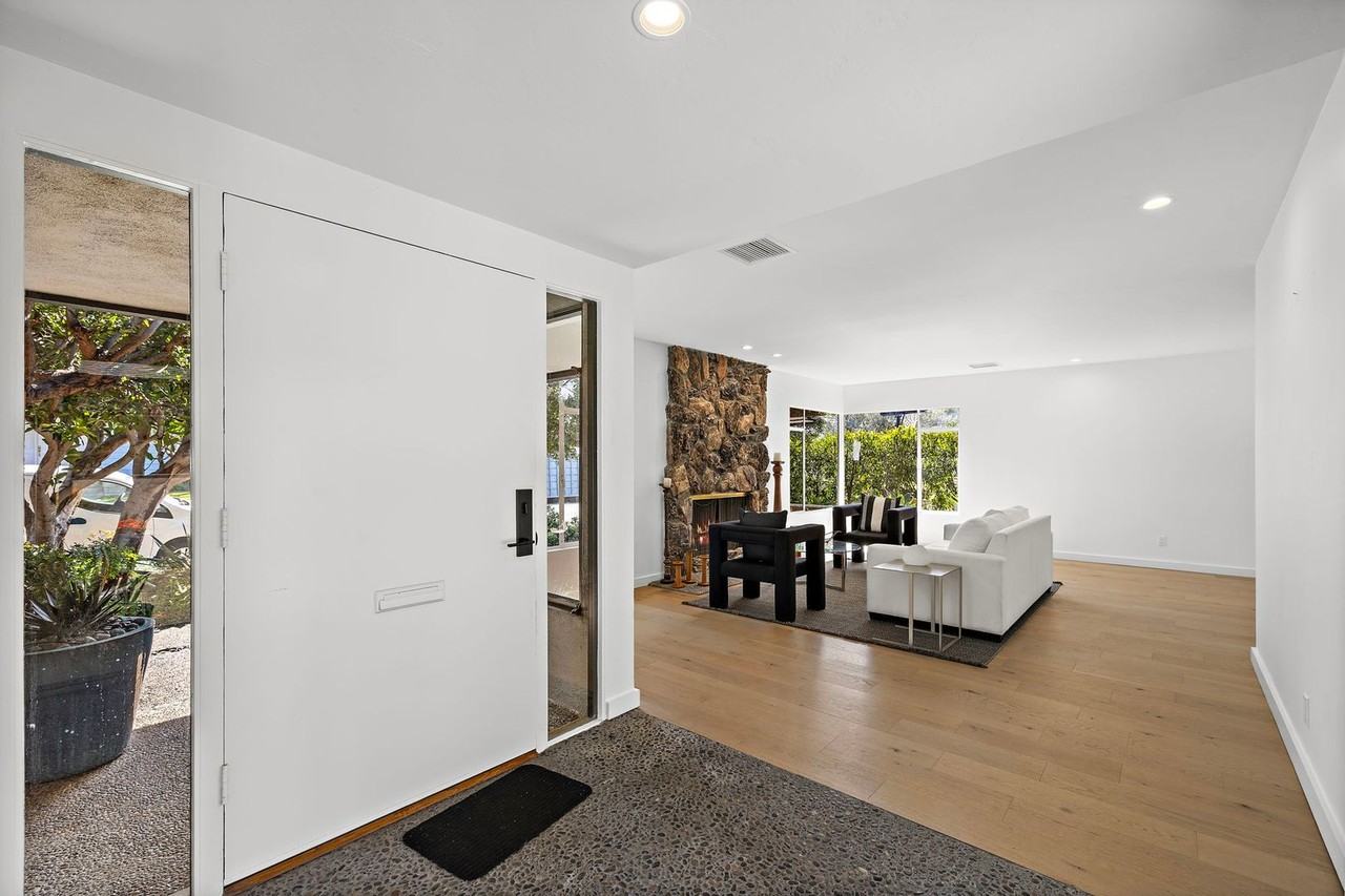160 Mcknight Dr - Photo 6 of 31