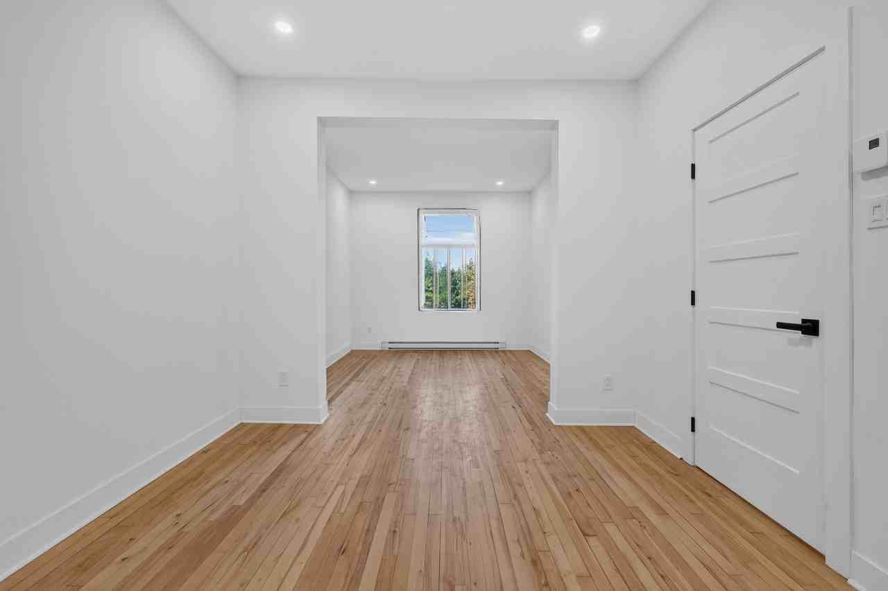 3722 Rue Joseph - Photo 4 of 16