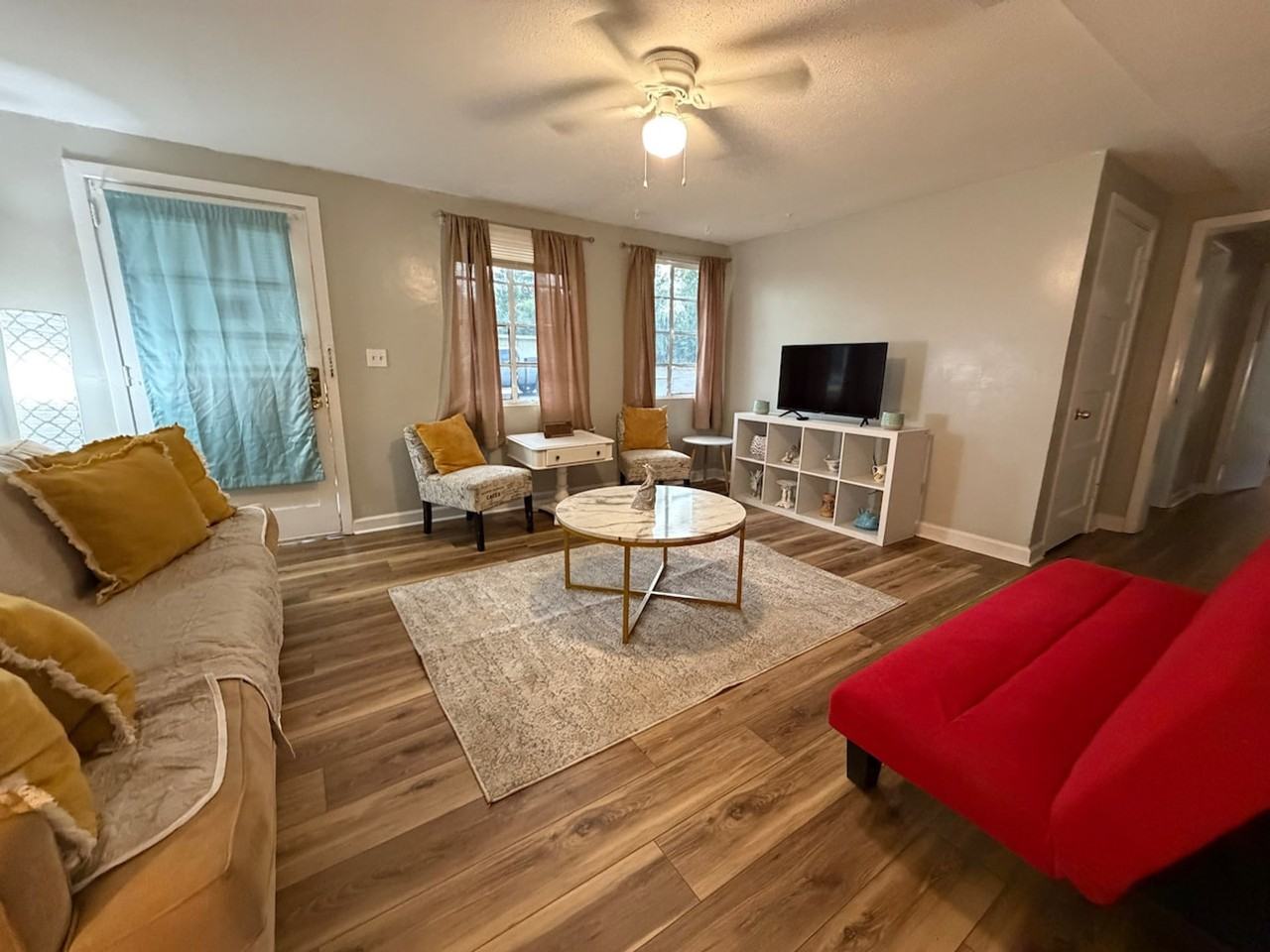 2300 N Patterson St #1628686P - Photo 3 of 19
