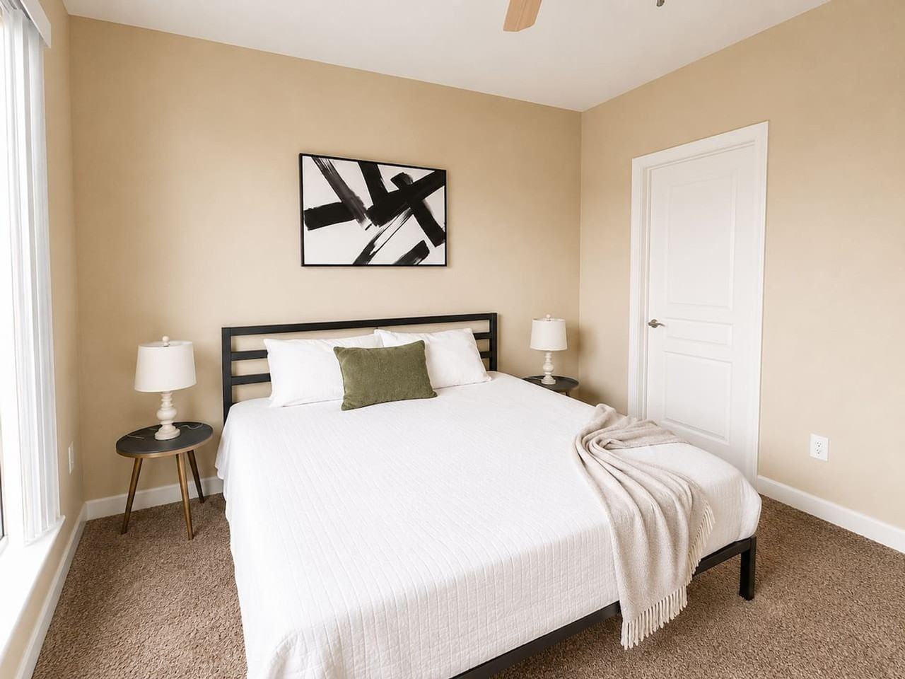 75 Riverfront Dr #1648553P - Photo 4 of 16