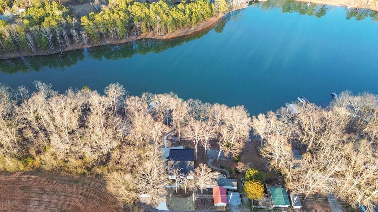93 Snyder Dr #1586527P - Photo 6 of 50