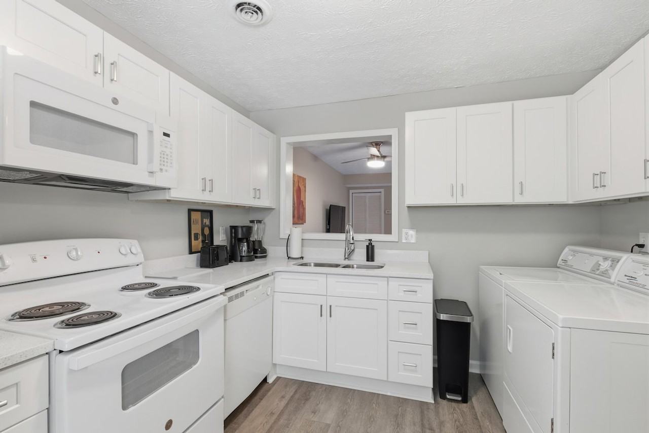 1108 Barnett Shoals Rd #1586513P - Photo 4 of 50
