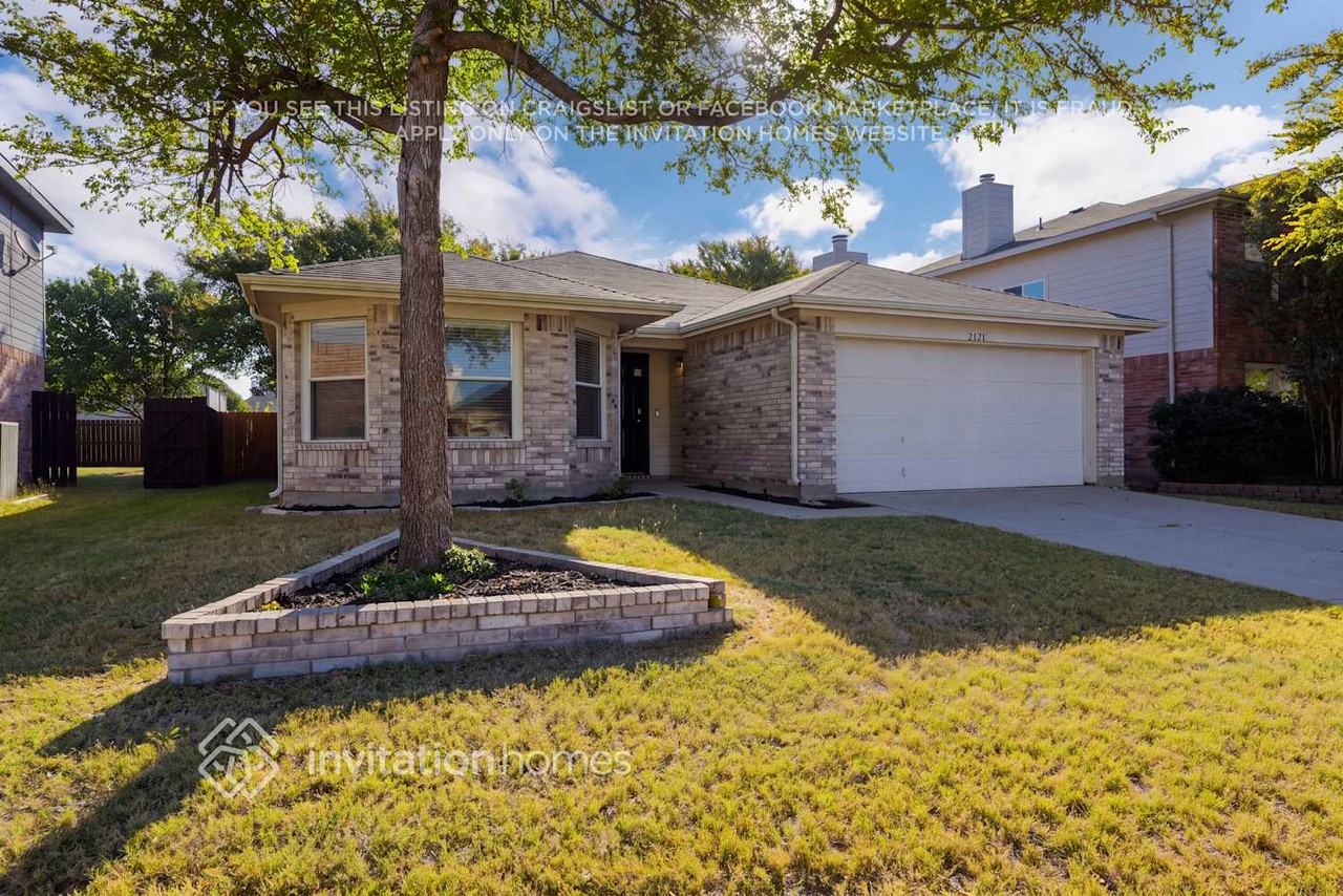 2628 Terrace Dr - Photo 2 of 21