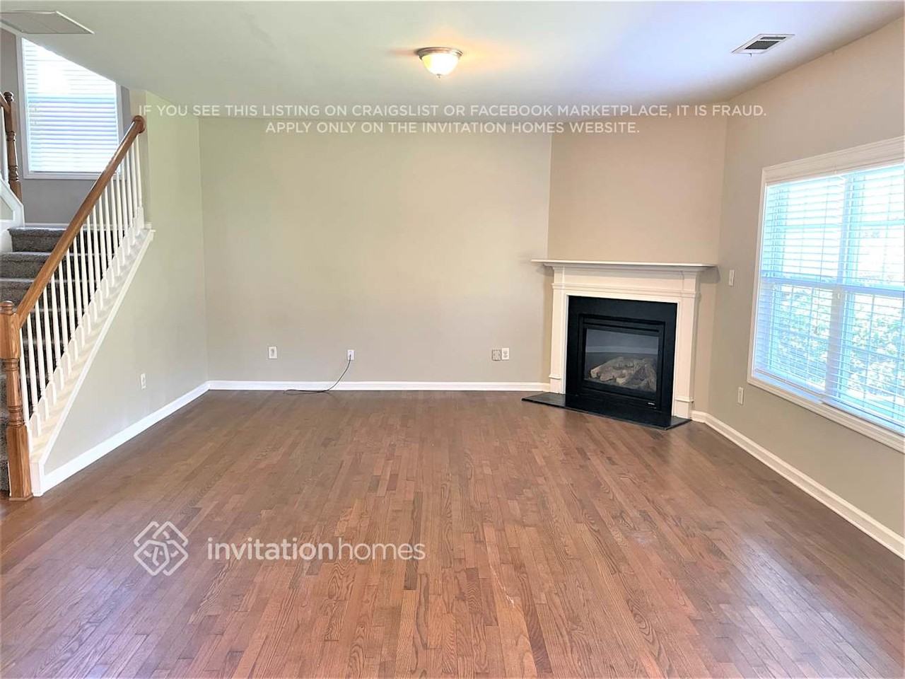 4480 Dartford Rd - Photo 2 of 10