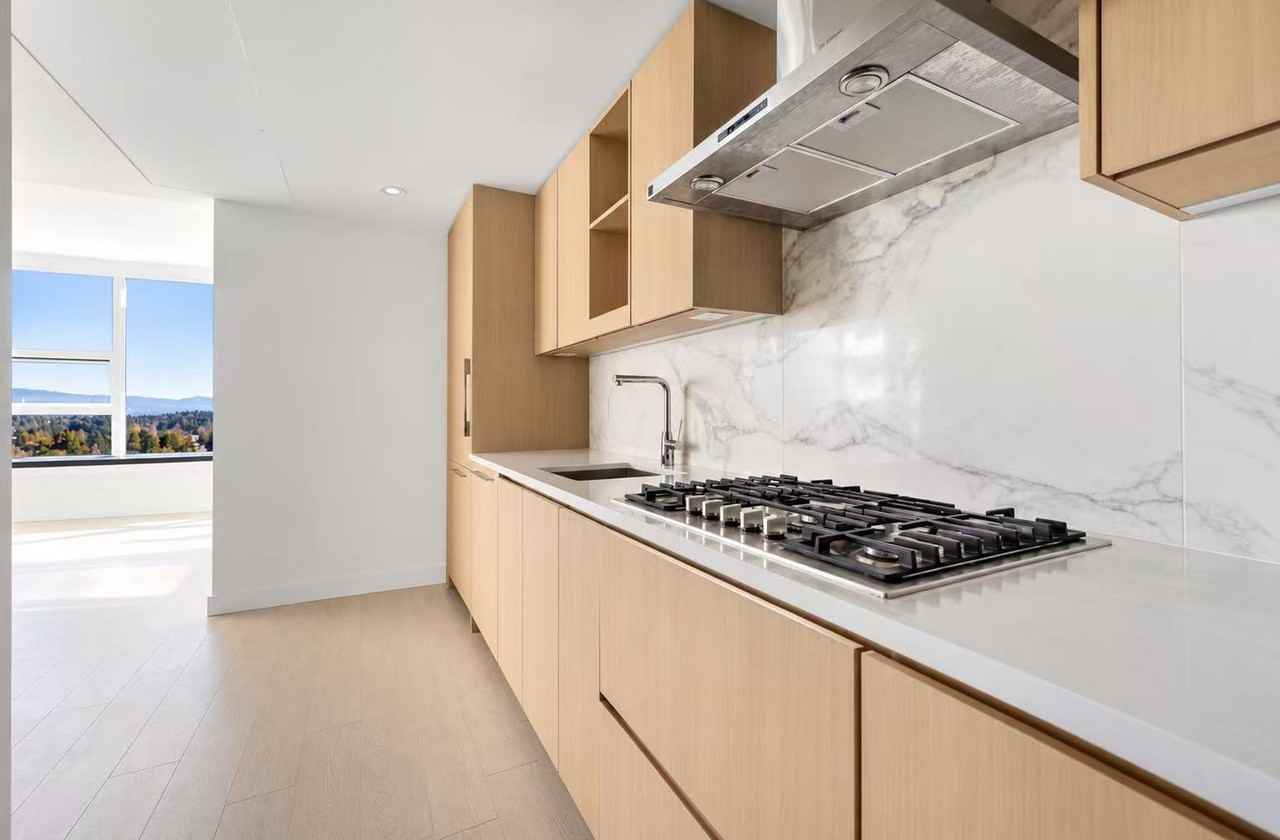 10000 100 Avenue - Photo 2 of 16