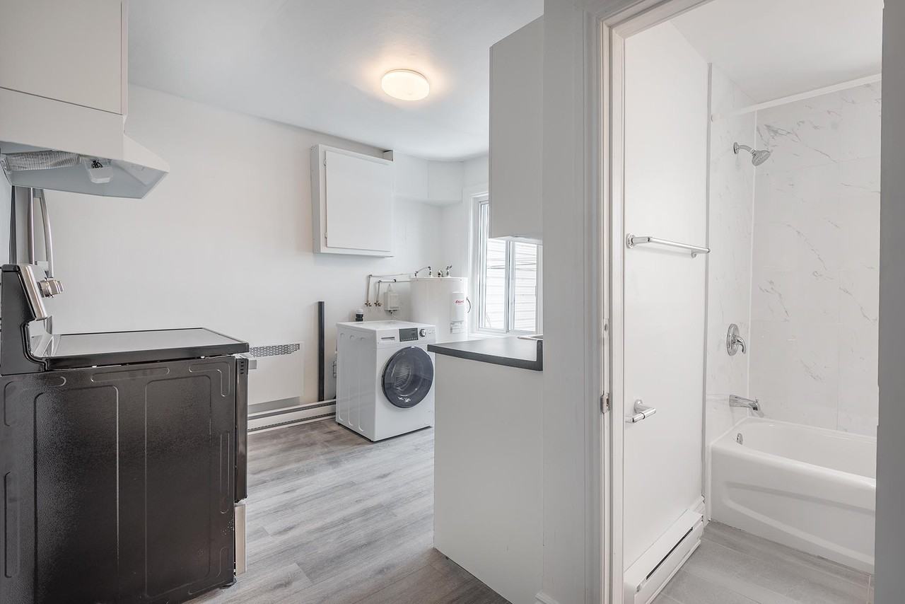 Rue Denis Papin & 9e Avenue #8702 - Photo 6 of 20