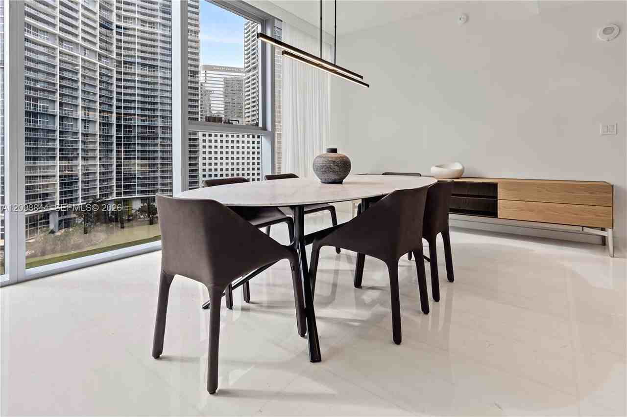 Biscayne Blvd Way & SE 2nd Ave - Photo 5 of 30