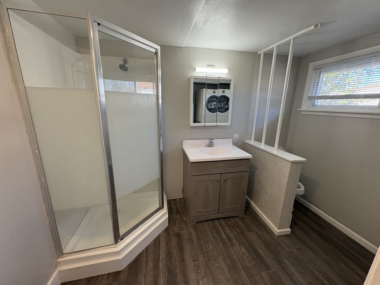 301 Amanda Street #B - Photo 5 of 11