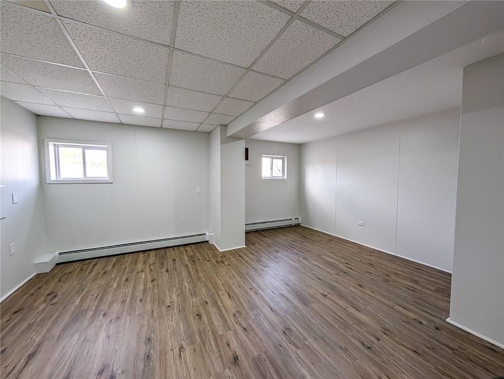 1542 Main St ##1 - Photo 5 of 12