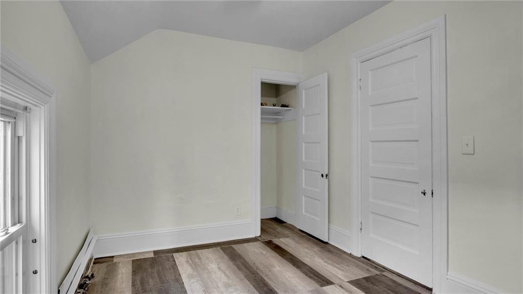 76 Grove Ave - Photo 6 of 21