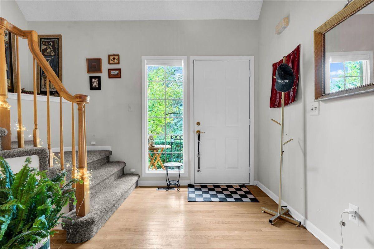 2736 Winter Garden Ct - Photo 5 of 47