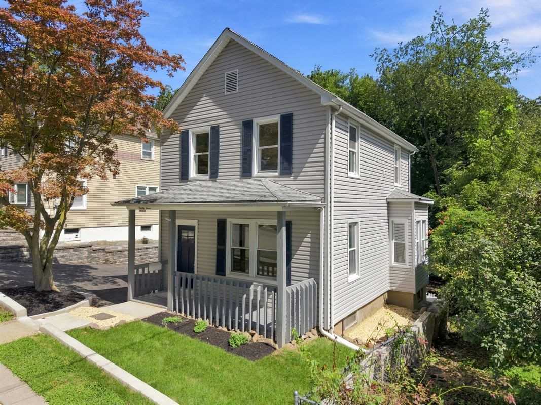 33 Mohawk Ave - Photo 2 of 50
