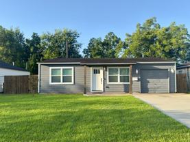 4814 Holloway Dr - Photo 1 of 1