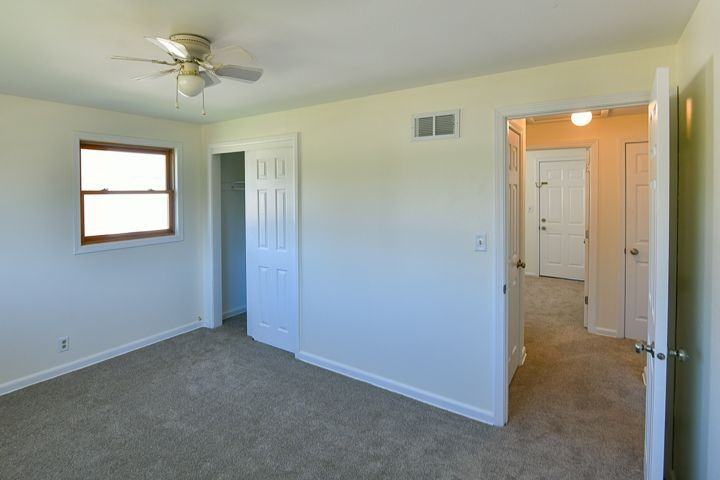 4927 40th Ave - Photo 6 of 11
