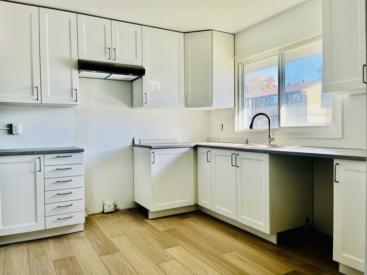 2770 Pimlico Cres #82