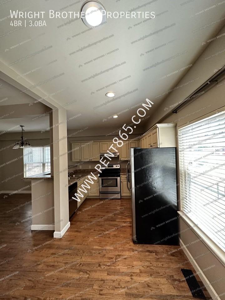 1705 Highland Ave #1 - Photo 3 of 17