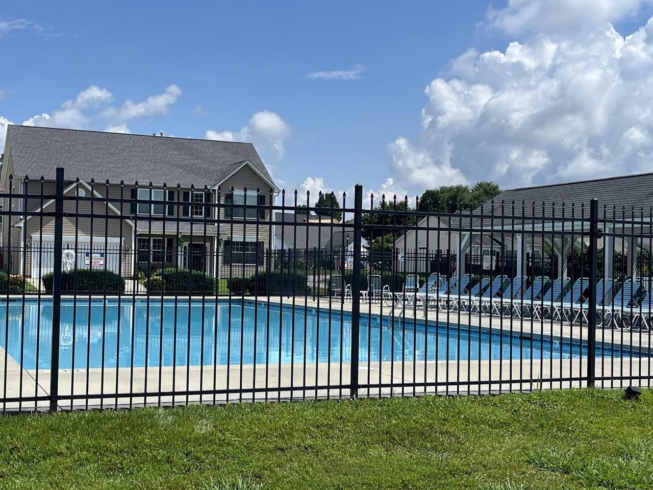 60 Alligator Dr - Photo 4 of 11