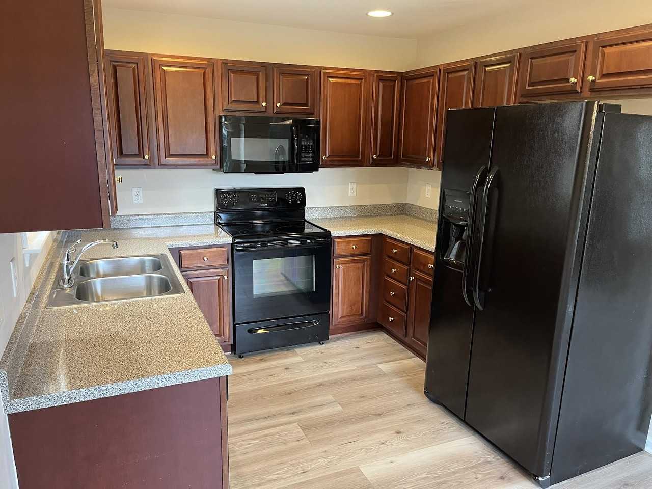60 Alligator Dr - Photo 5 of 11
