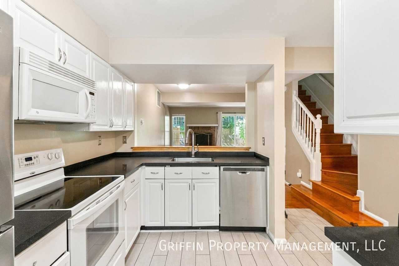 2103 Derby Ridge Ln #1 - Photo 6 of 18