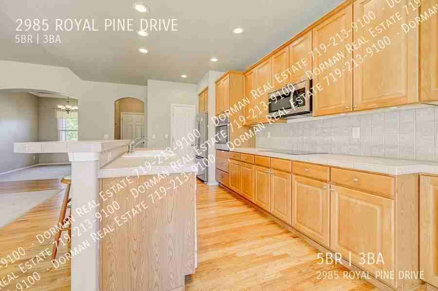 2985 Royal Pine Dr - Photo 5 of 33